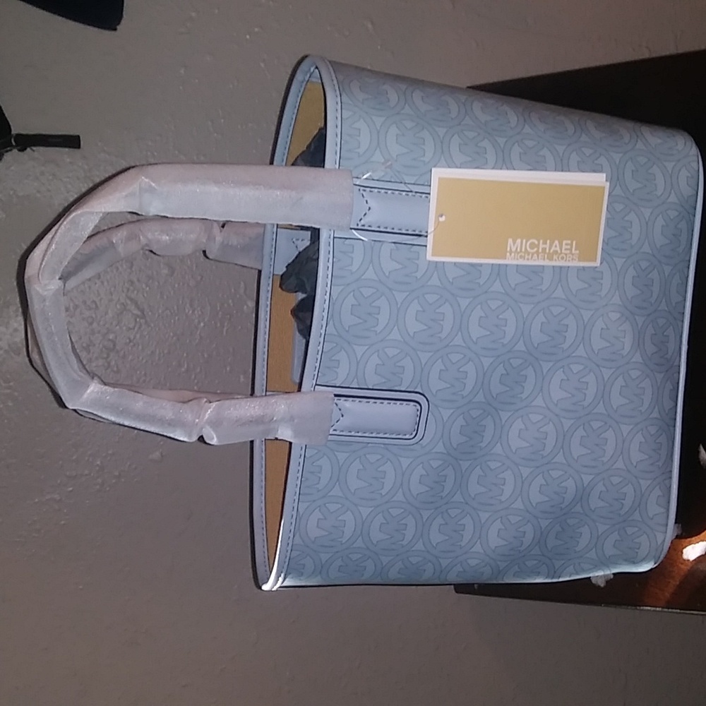 Michael Kors The Jodie Purse in pale ocean